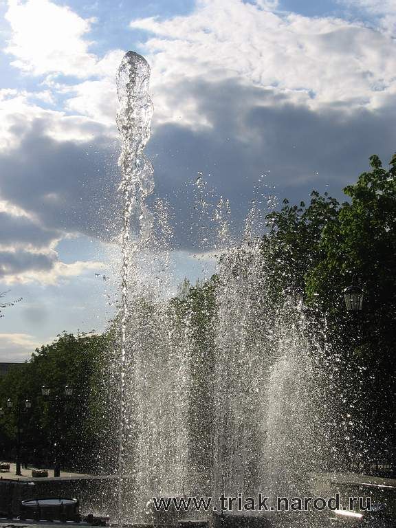 Светомузыкальный фонтан, парк Плевен, первый пуск