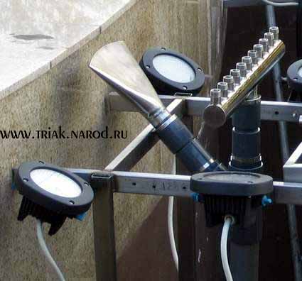светодиодный прожектор для фонтана - пример применения в обвязке форсунок
